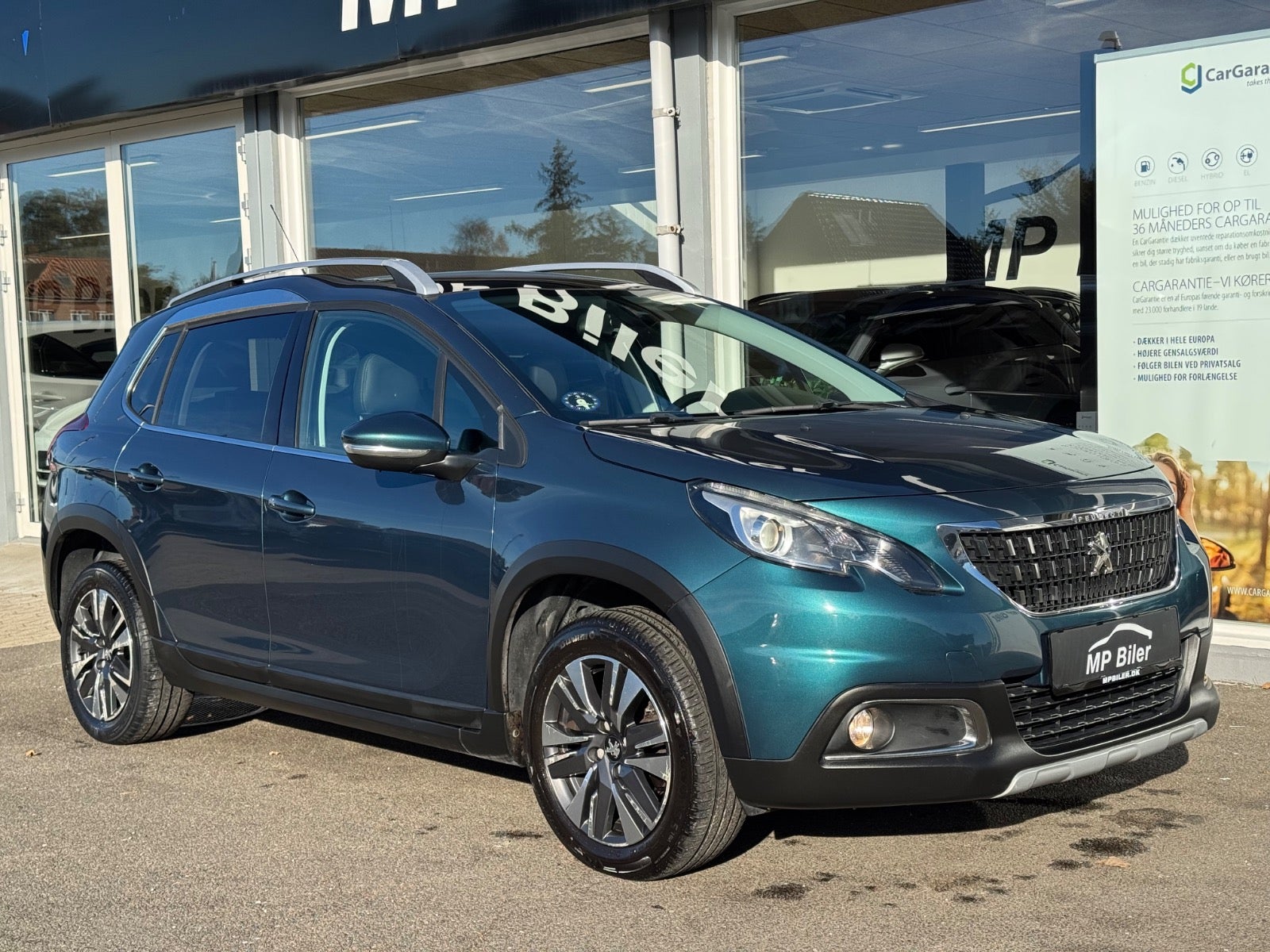 Billede af Peugeot 2008 1,6 BlueHDi 100 Allure Sky