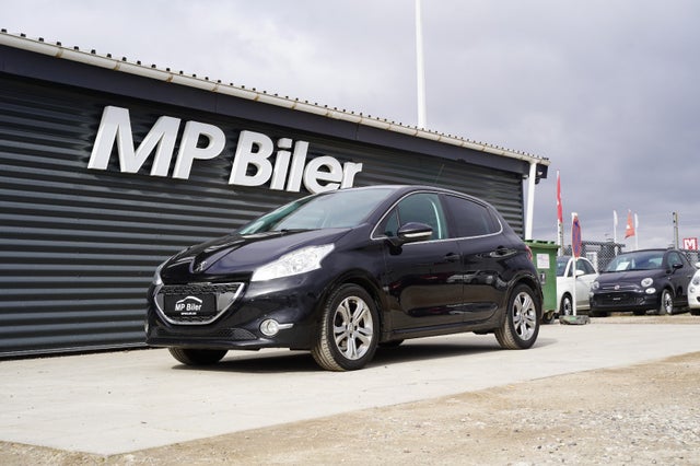 Peugeot 208 1,2 VTi Allure Sky