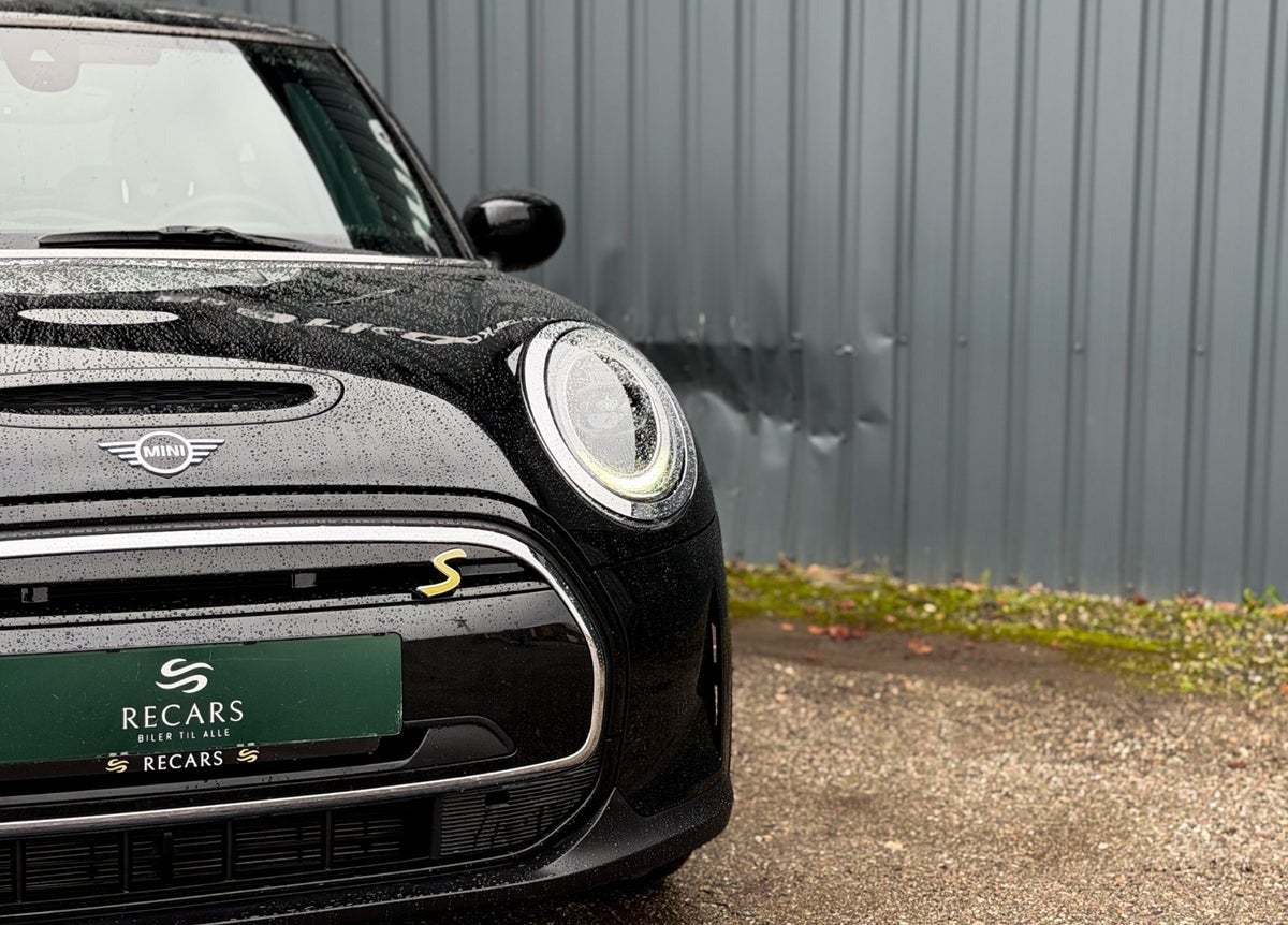 MINI Cooper SE Edition Premium Plus thumbnail 2