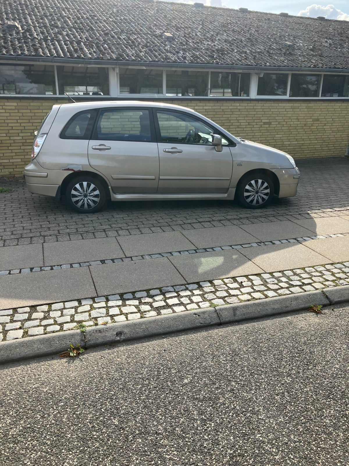 Suzuki Liana