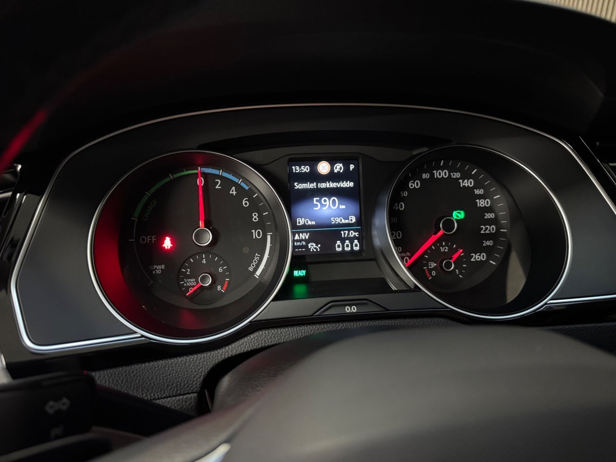 VW Passat GTE Variant DSG