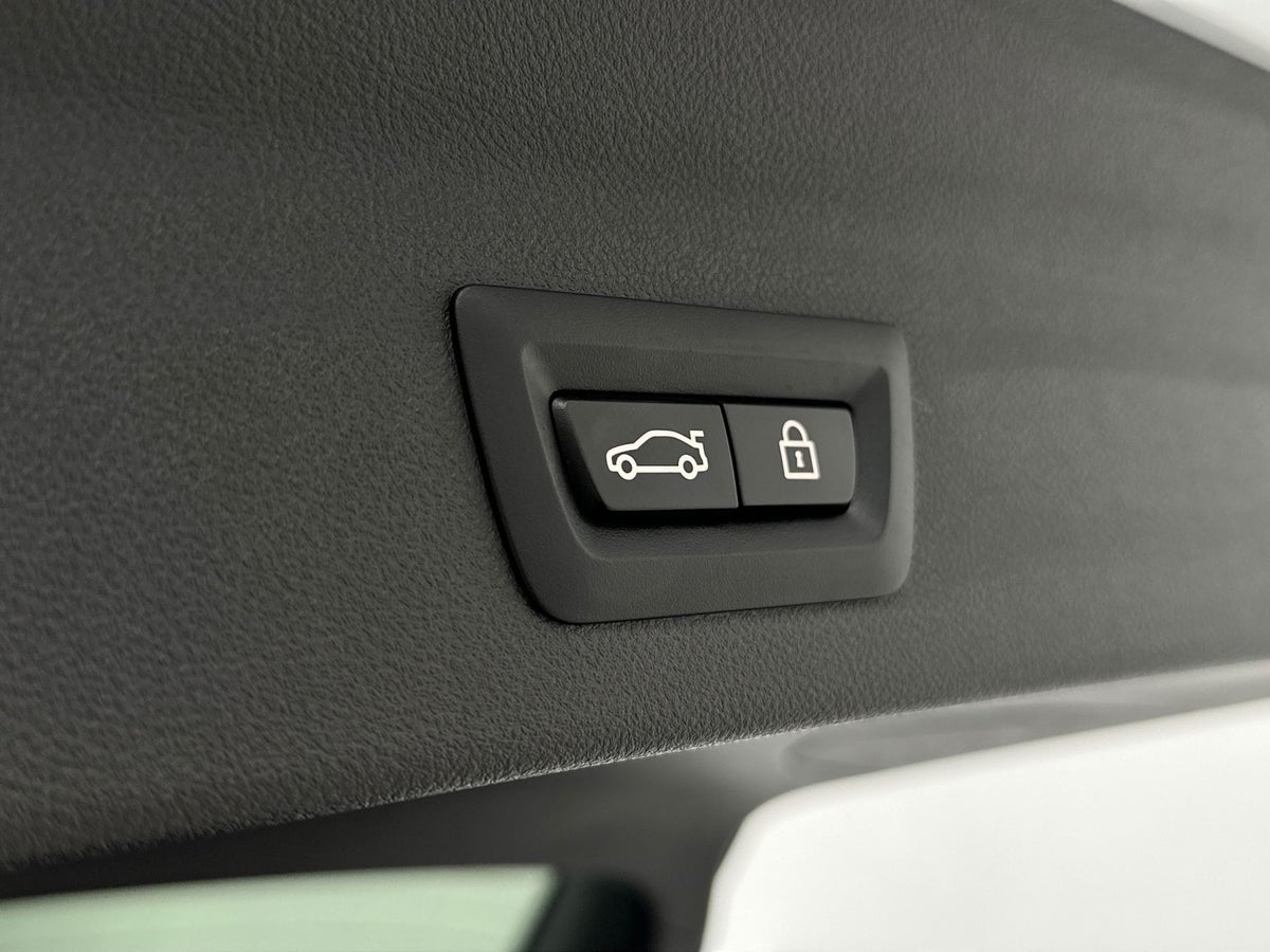 BMW iX3 Charged Plus billede 20