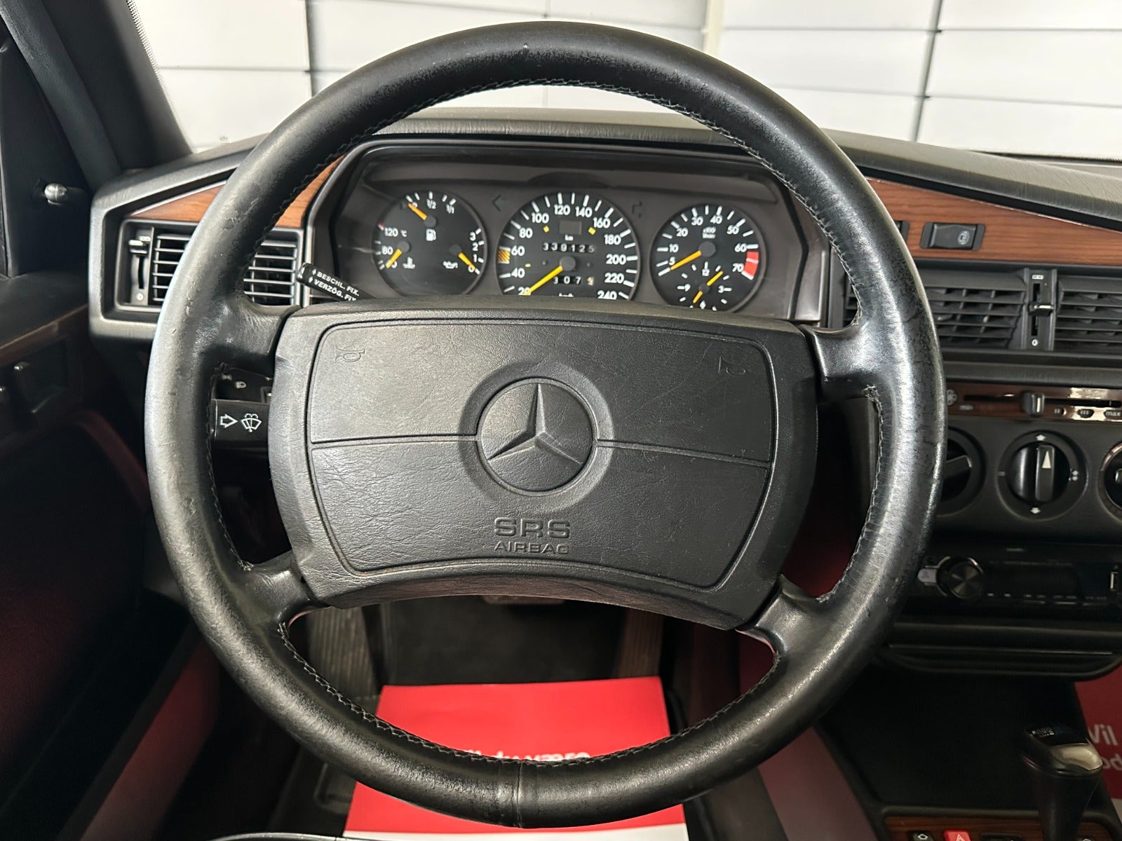Mercedes 190 E Sportline aut.