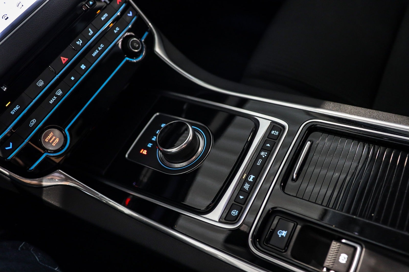 Billede af Jaguar XF 2,0 D180 Pure aut.