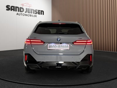 BMW i5 eDrive40 Touring Fully Charged M-Sport