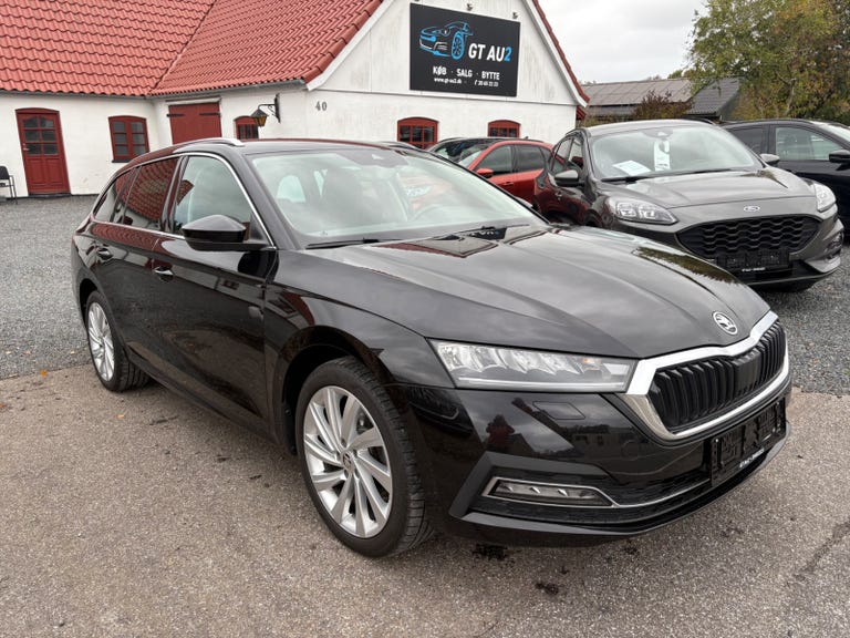 Skoda Octavia TSi iV Plus Combi DSG