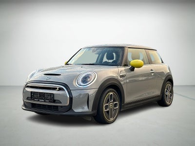 MINI Cooper SE Essential