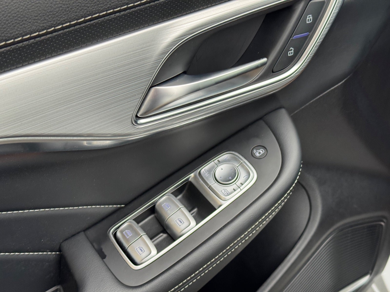 Billede af MG Marvel R  Luxury