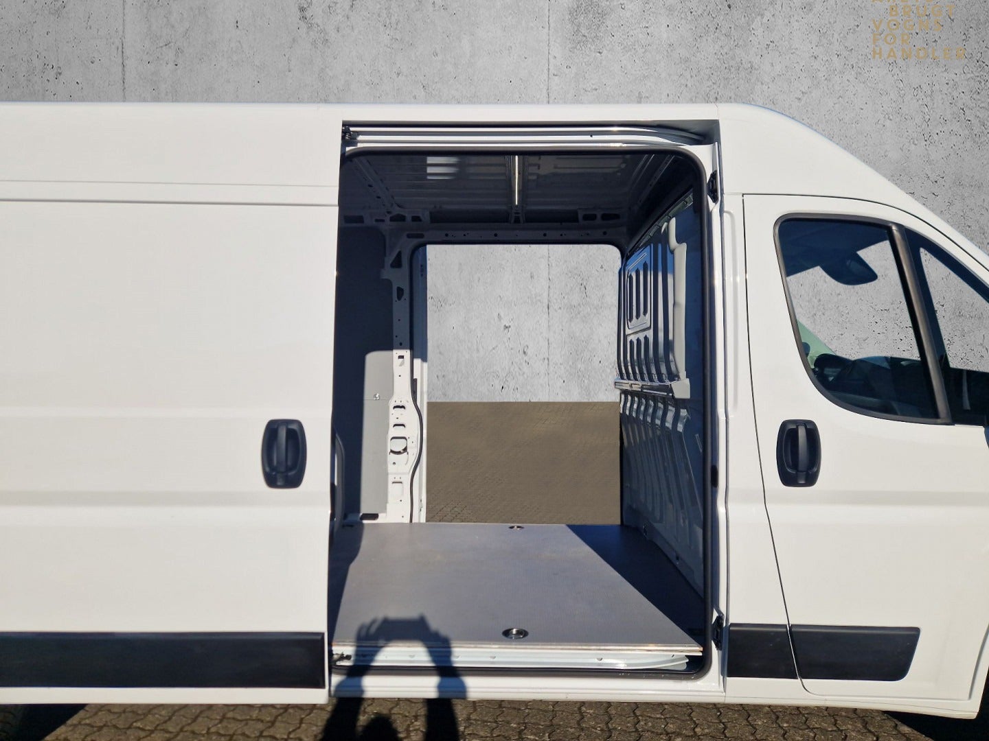 Billede af Citroën Jumper 33 2,2 BlueHDi 140 L3H2 MasterLine