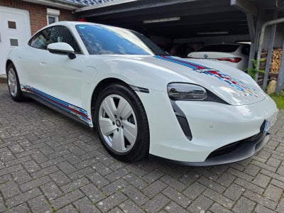 Porsche Taycan   4d