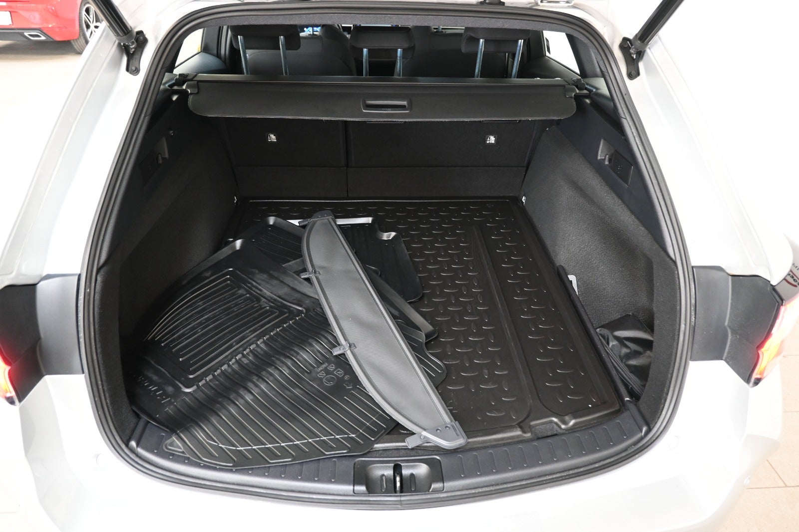 Toyota Corolla Hybrid H3 Smart Touring Sports MDS