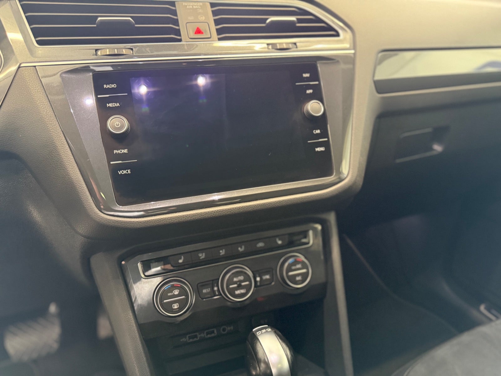 Billede af VW Tiguan Allspace 2,0 TDi 240 R-line DSG 4Motion 7prs