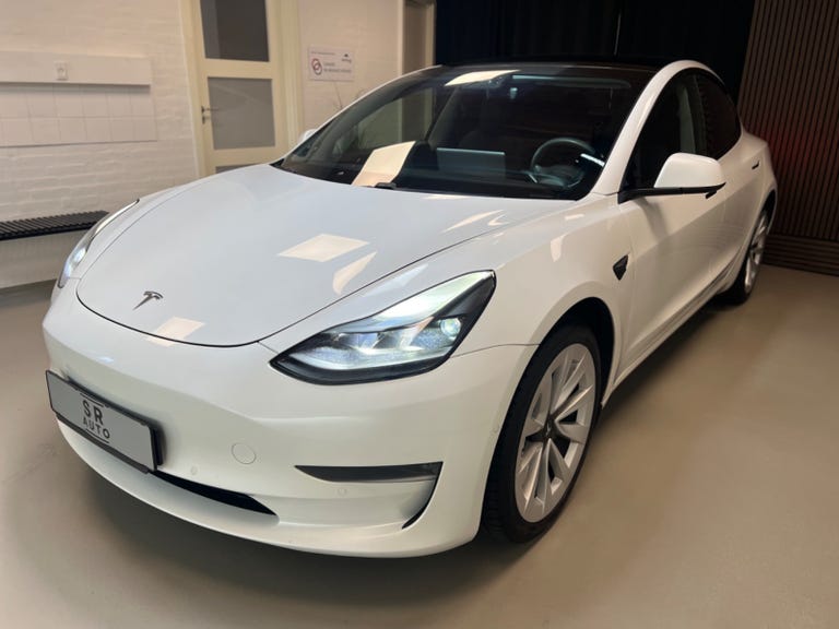 Tesla Model 3 Long Range AWD