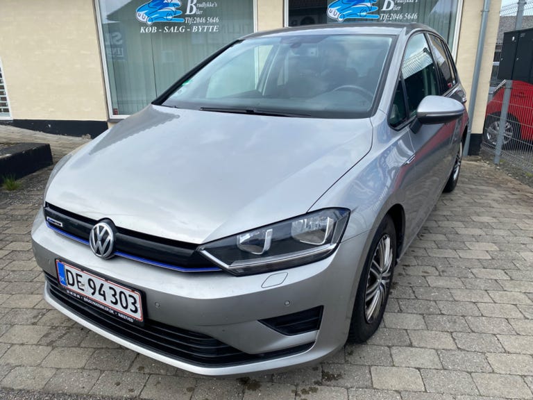 VW Golf Sportsvan TDi 110 BlueMotion