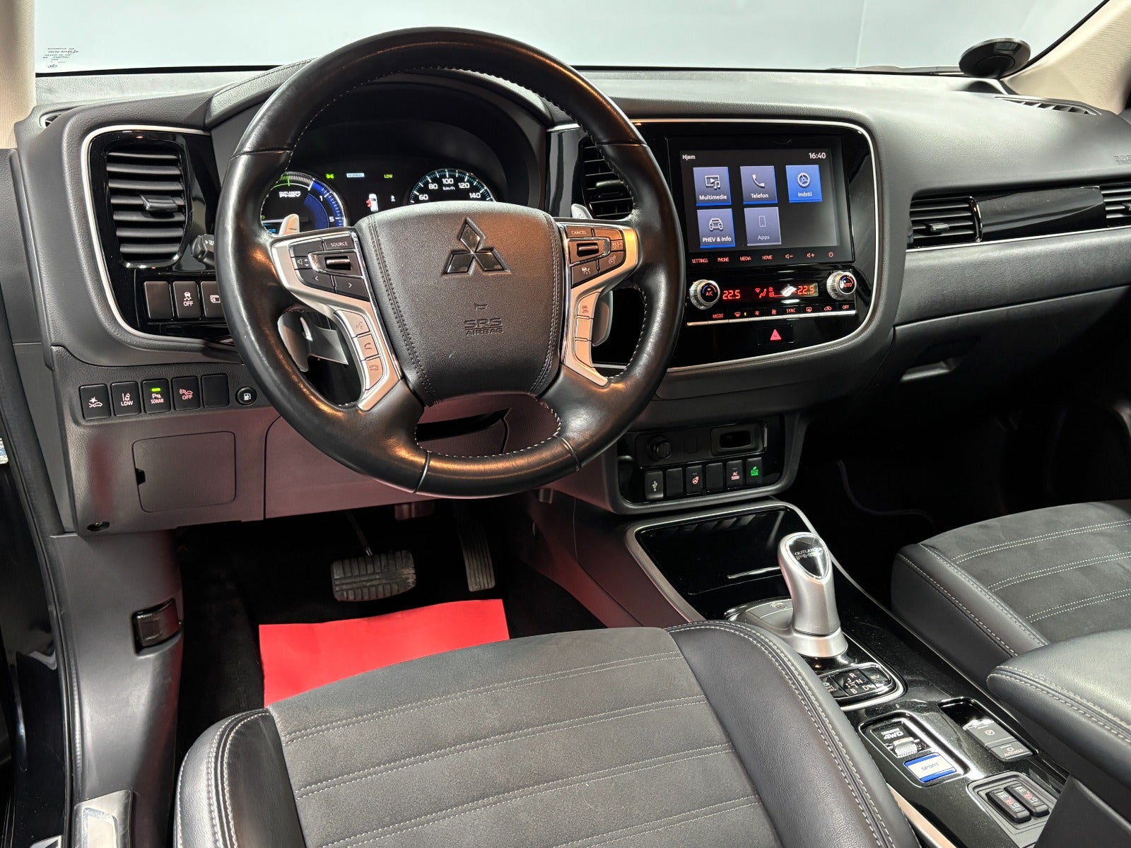 Billede af Mitsubishi Outlander 2,4 PHEV Intense CVT 4WD