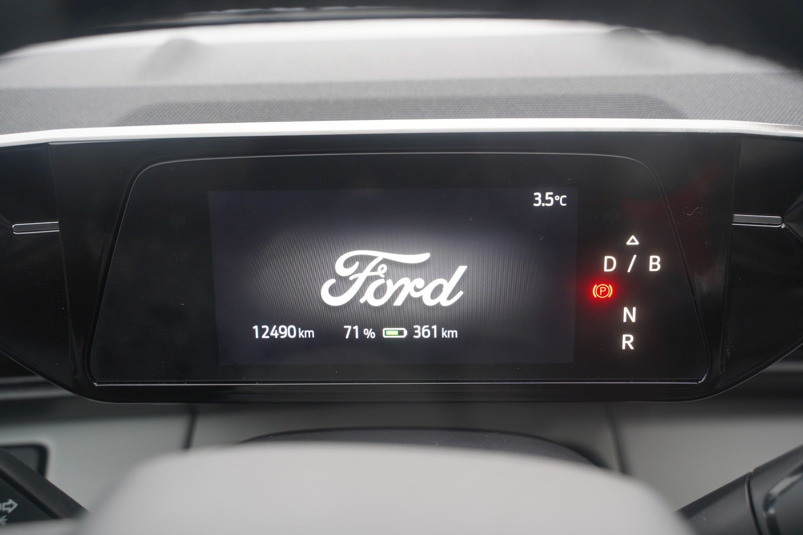 Billede af Ford Explorer 82 Select Extended Range