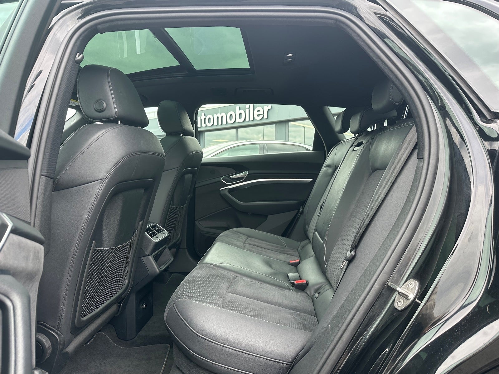 Billede af Audi e-tron 55 S-line quattro