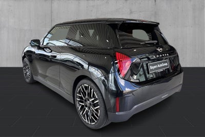 MINI Cooper E Favoured Trim M - 2