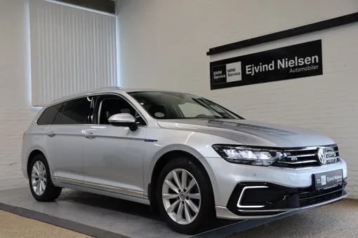 VW Passat GTE Highline+ Variant DSG