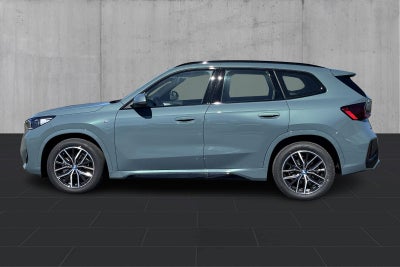 BMW iX1 eDrive20 Fully Charged M-Sport - 1