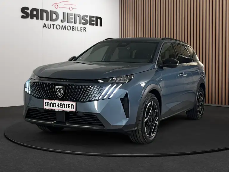 Peugeot e-5008 Allure 7prs
