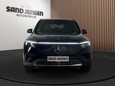 Mercedes EQB250+ Electric Art