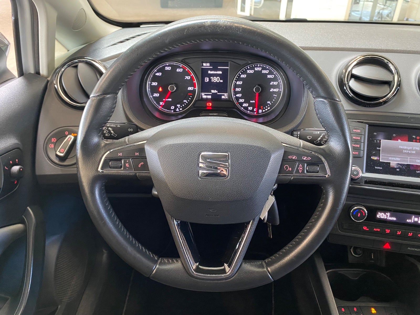 Seat Ibiza TSi 110 Style – 11