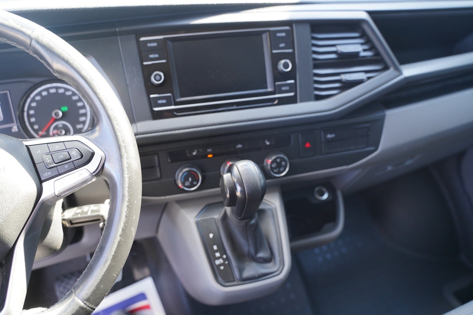 Billede af VW Transporter 2,0 TDi 150 Kassevogn DSG lang