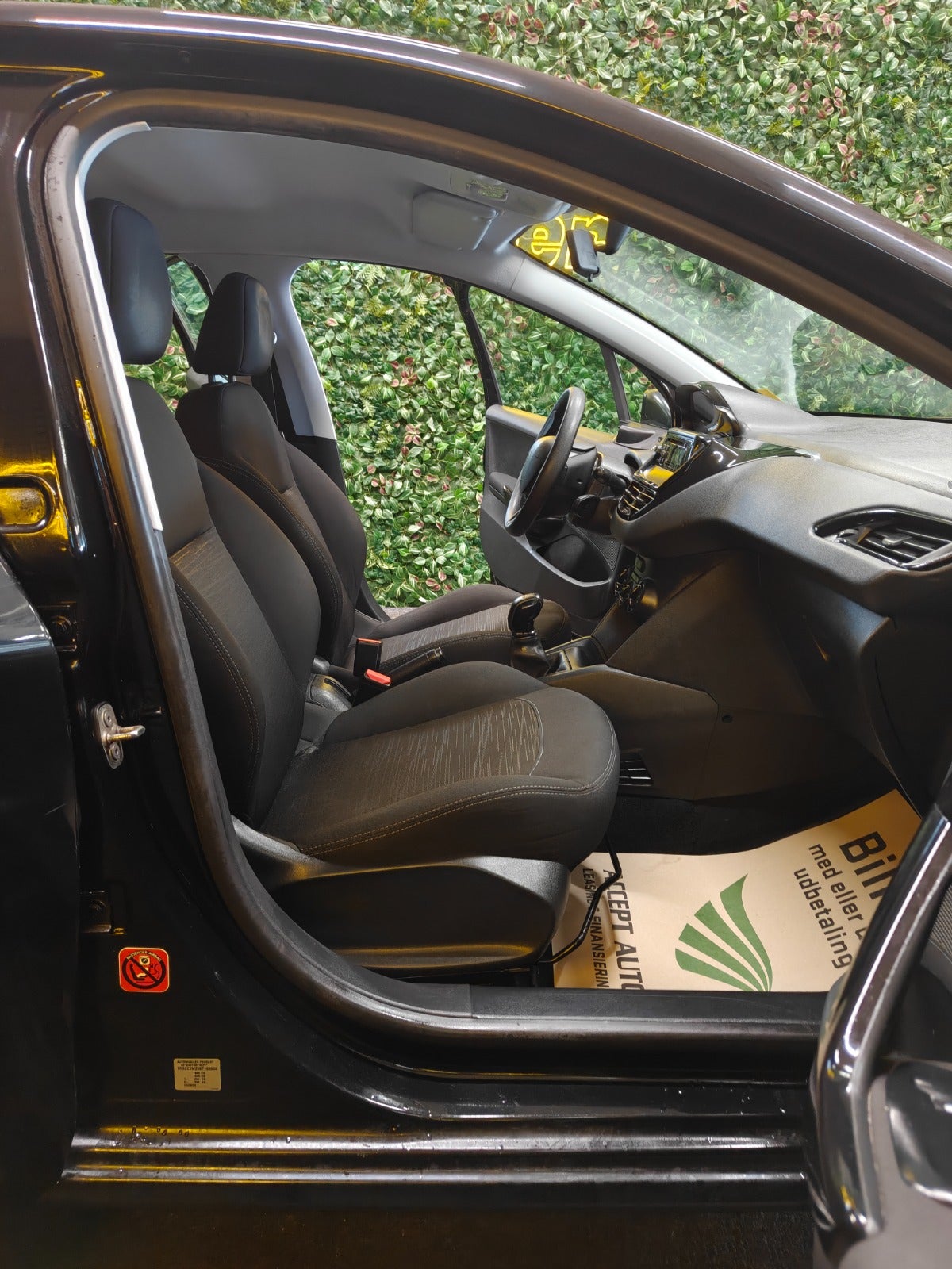 Billede af Peugeot 208 1,0 VTi Access