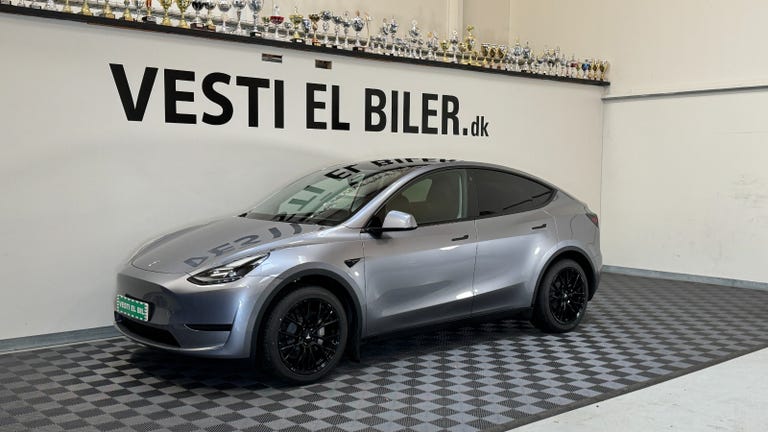 Tesla Model Y RWD