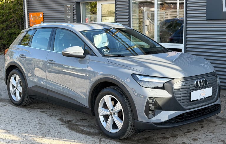 Audi Q4 e-tron Attitude