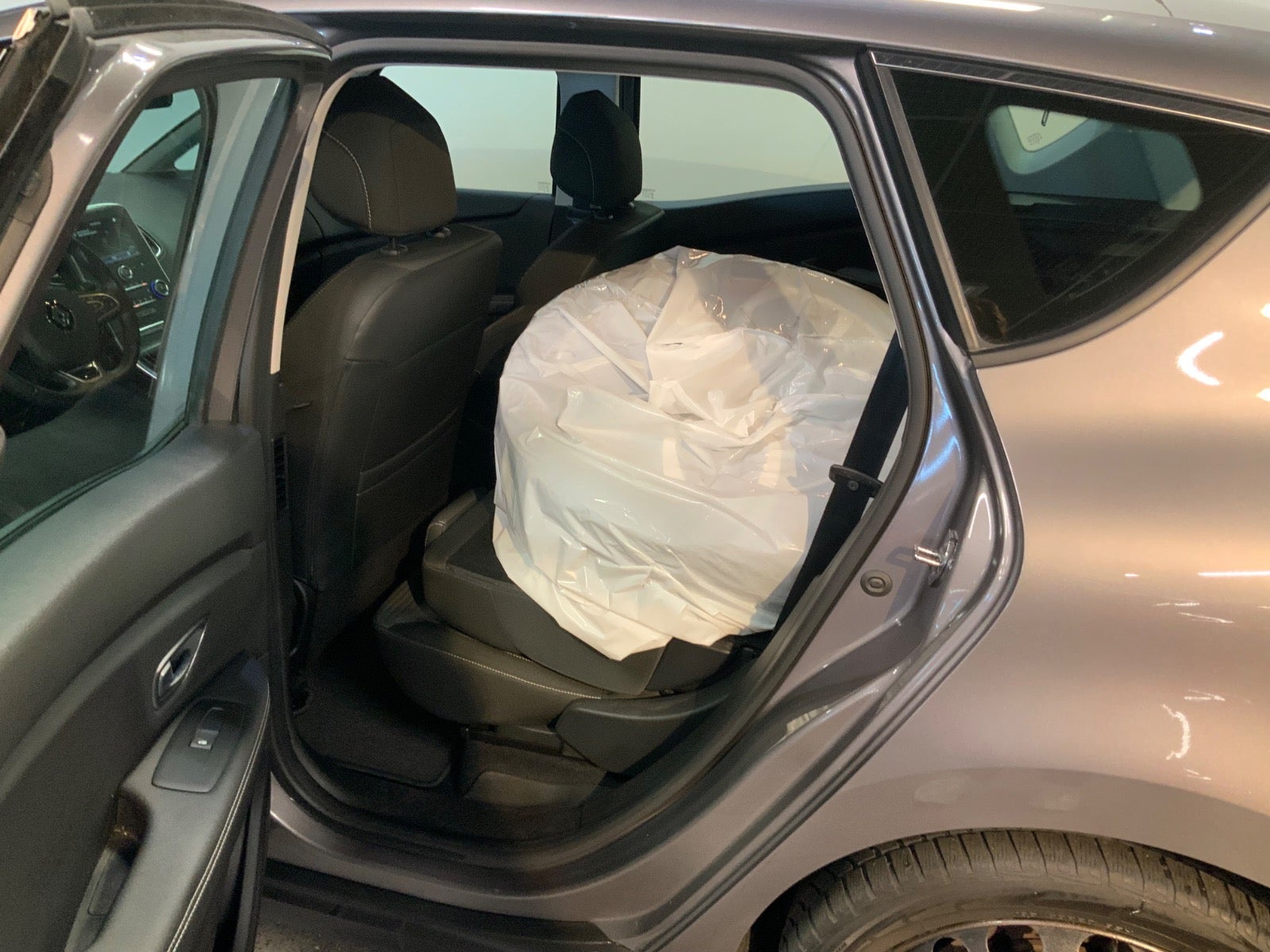 Renault Scenic IV (6/8)