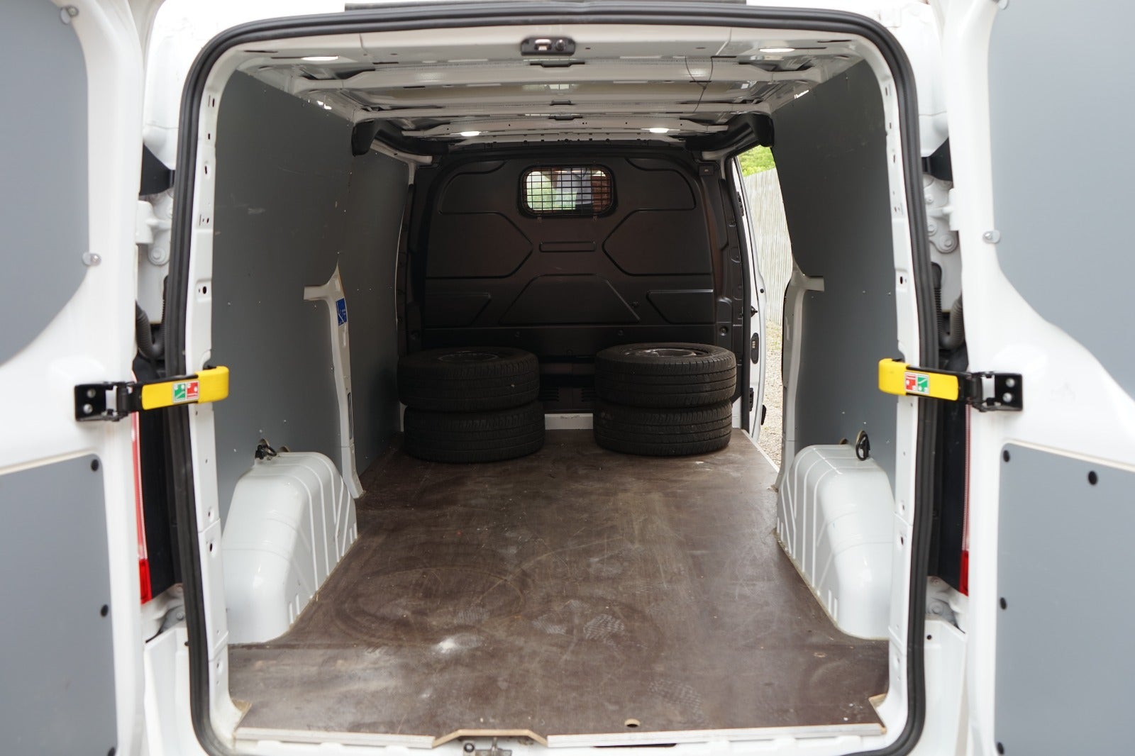 Billede af Ford Transit Custom 300L 2,0 TDCi 130 Trend