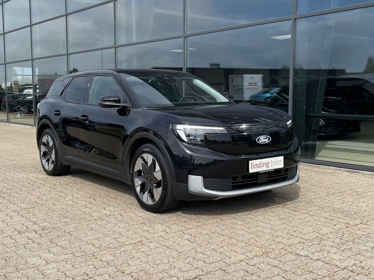 Ford Explorer Premium Extended Range