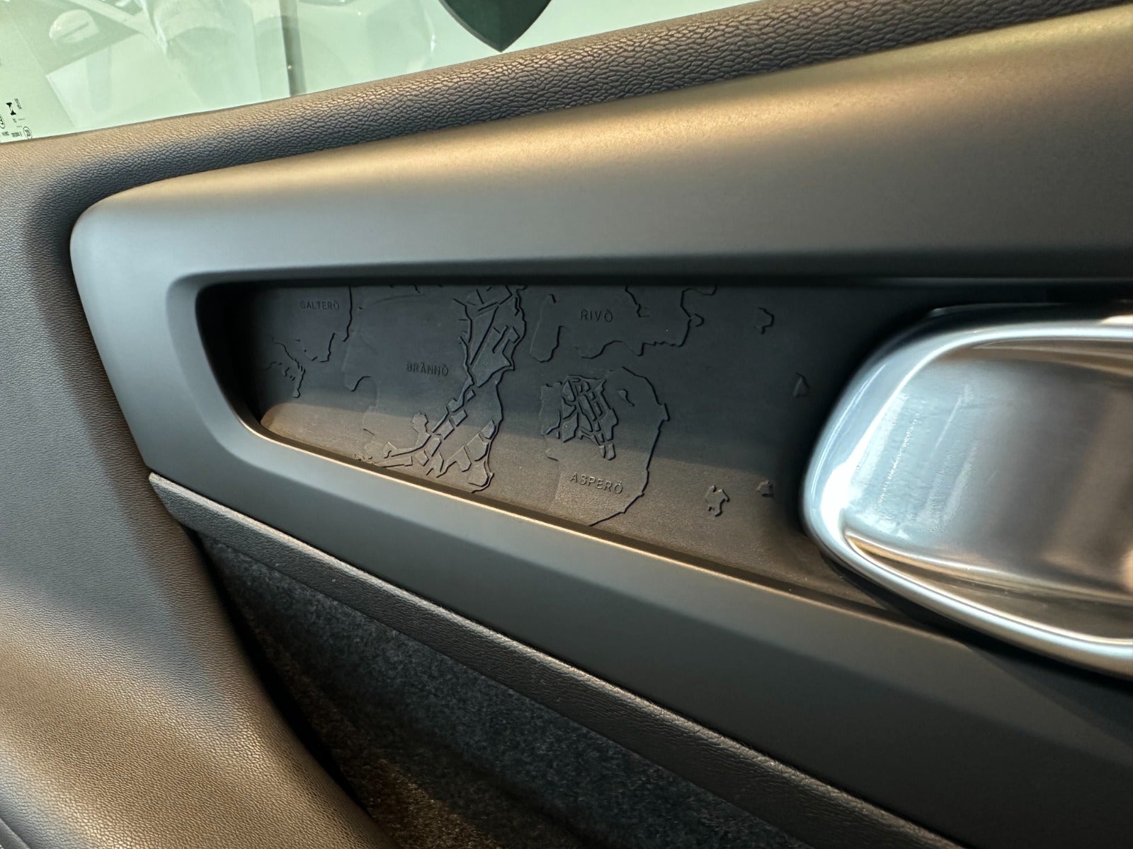 Volvo XC40 P6 ReCharge Plus 5d - 15