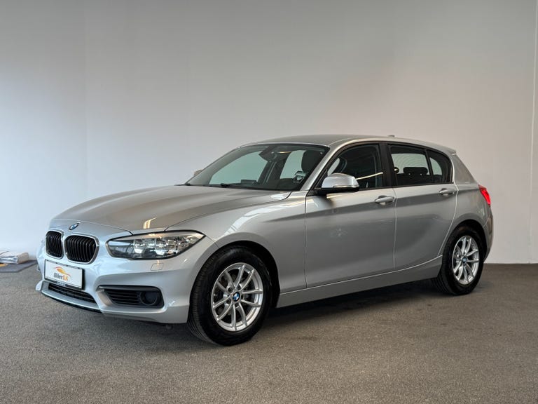 BMW 118d Connected aut.