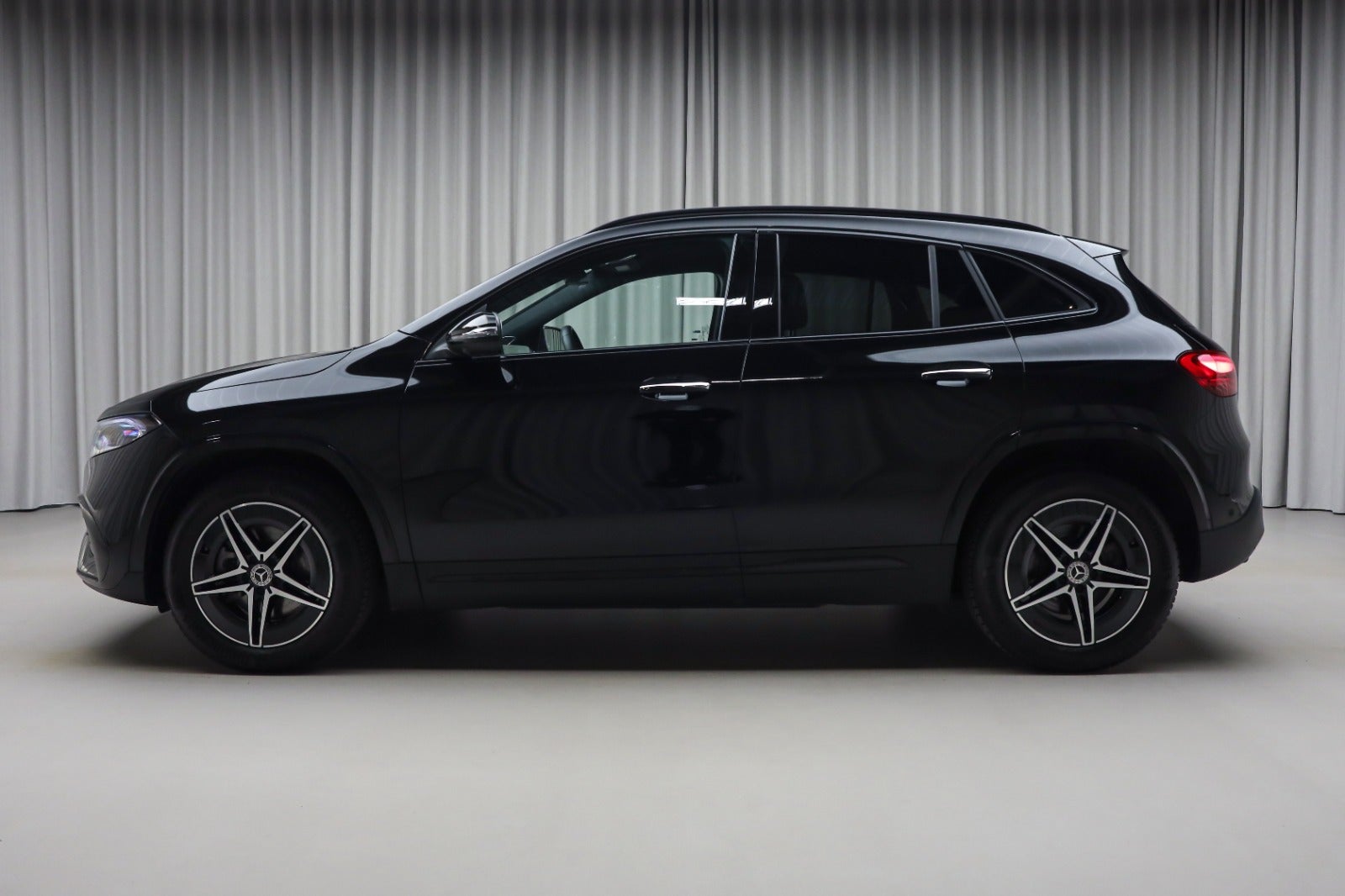 Mercedes-Benz EQA 250+ (6/8)