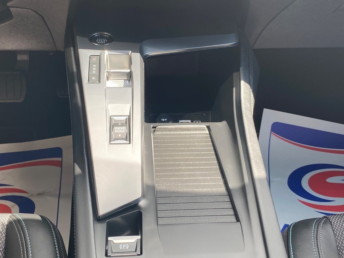 Billede af Peugeot 308 1,6 Hybrid First Selection EAT8