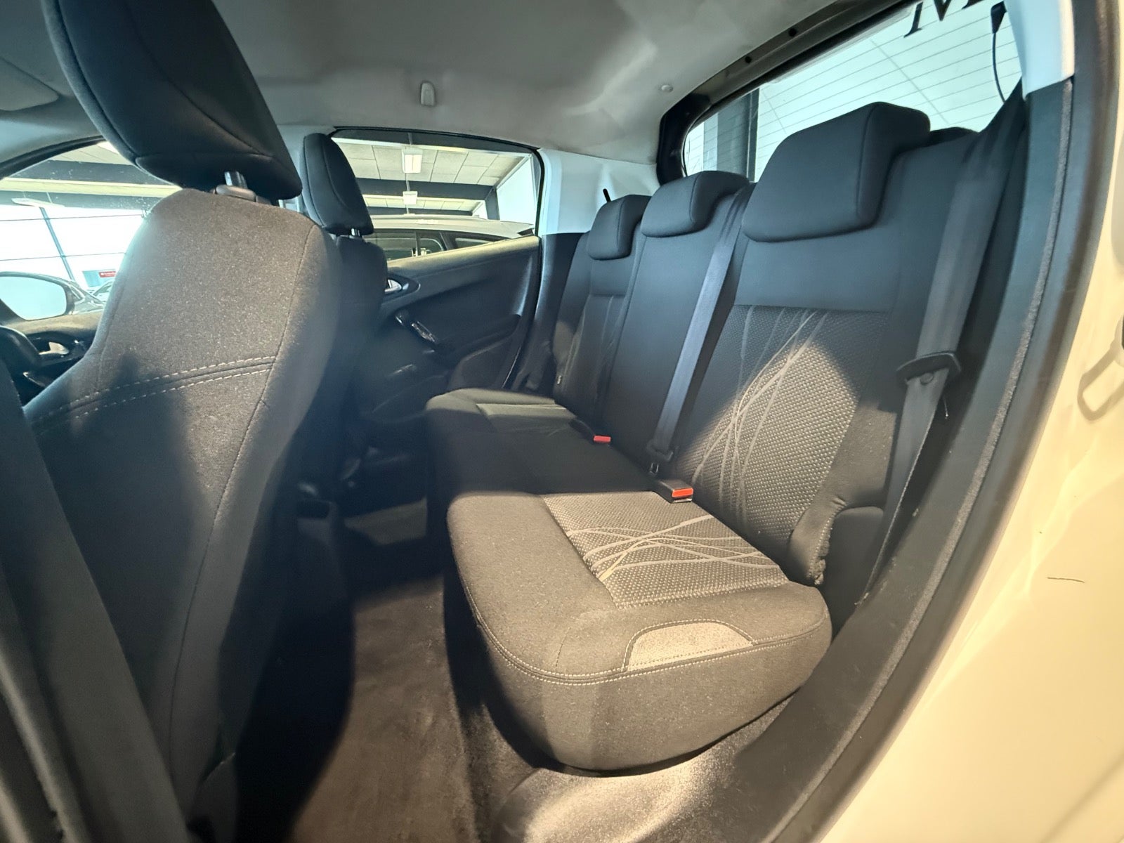 Billede af Peugeot 208 1,6 e-HDi 92 Active