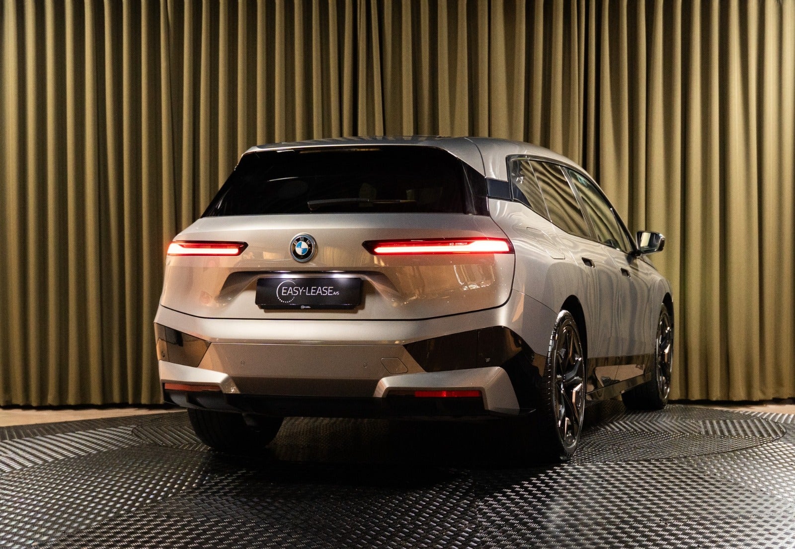 Billede af BMW iX  xDrive40