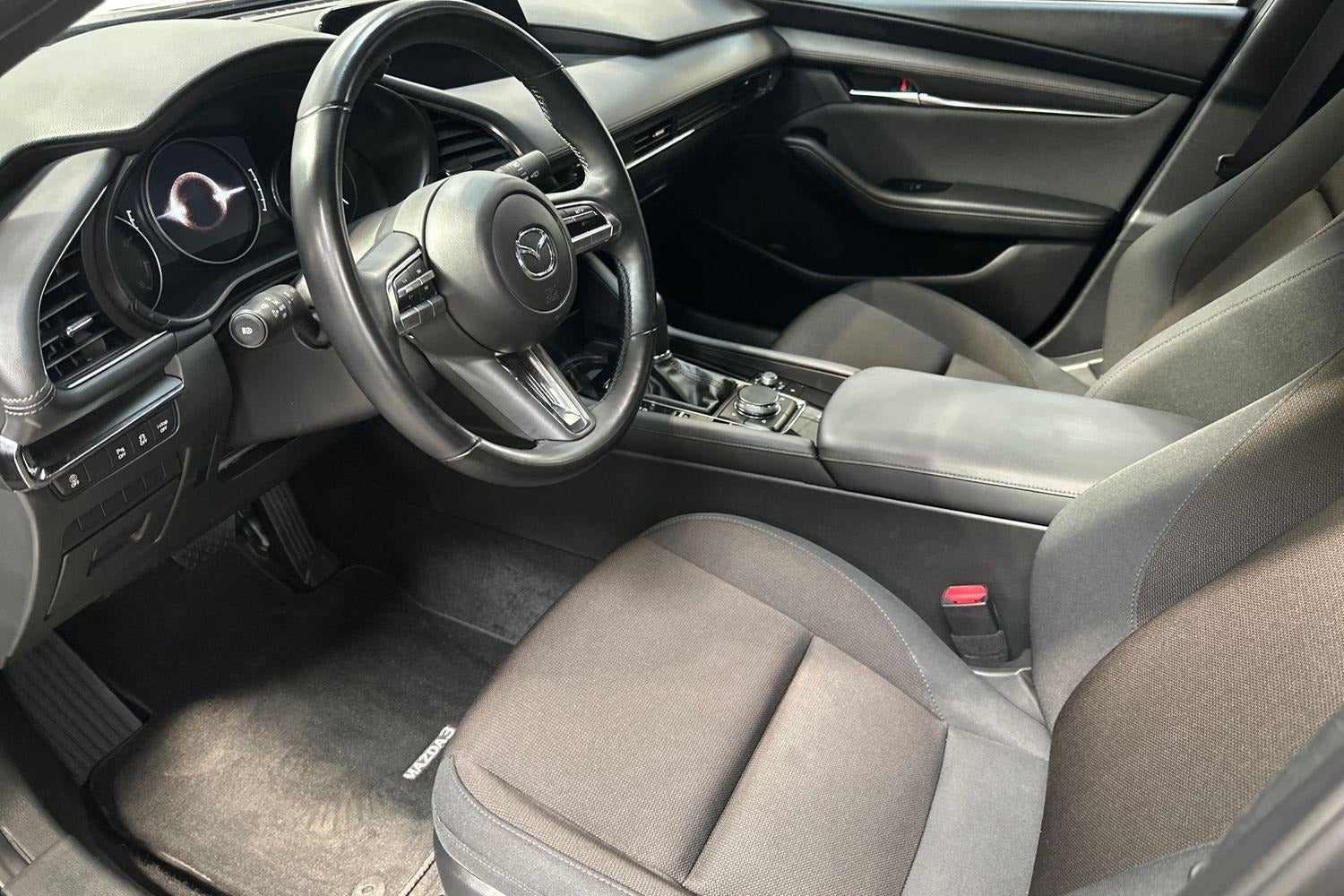 Billede af Mazda 3 2,0 e-SkyActiv-G 150 Sky aut.