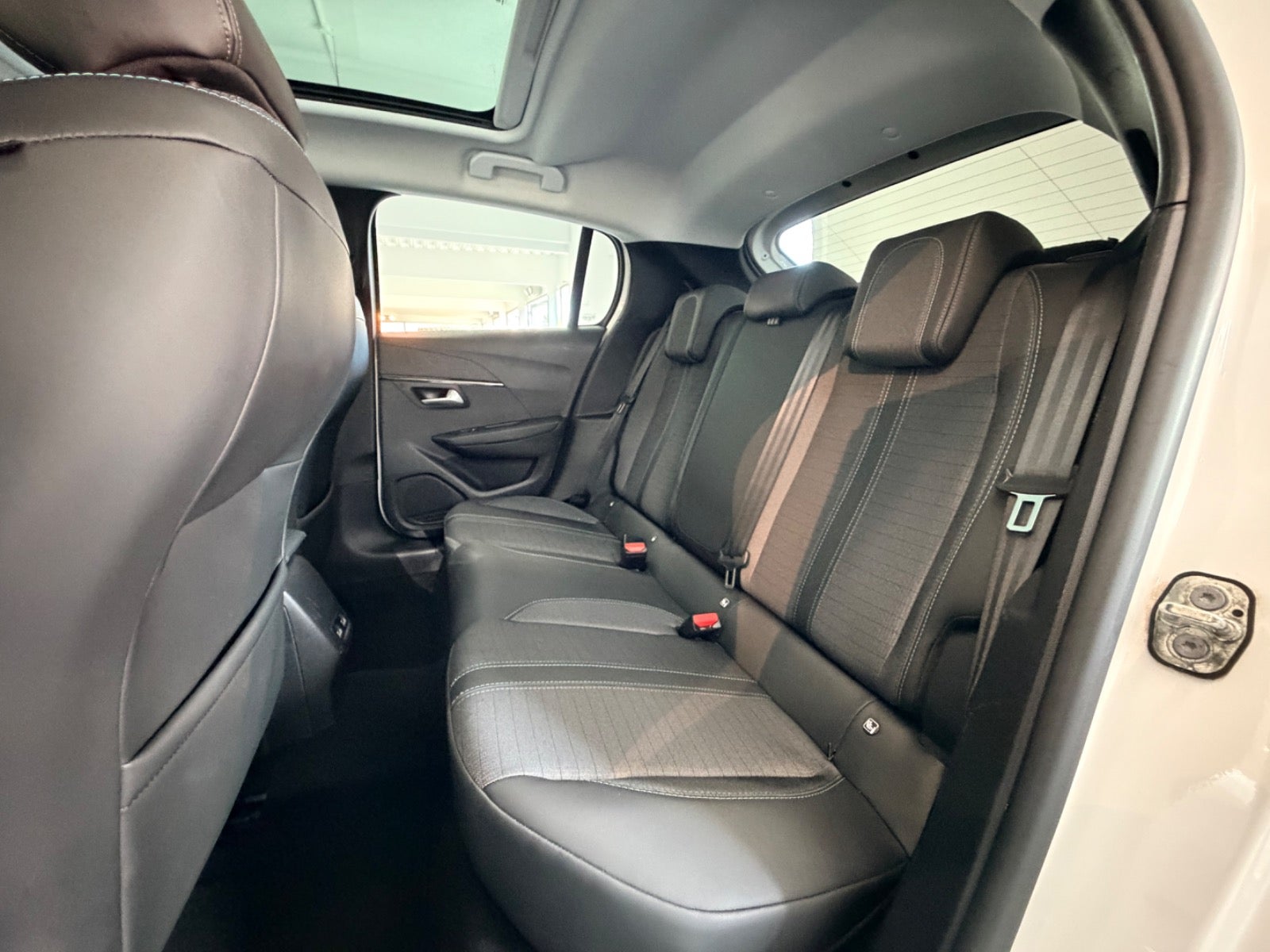Billede af Peugeot 208 1,5 BlueHDi 100 Infinity Sky