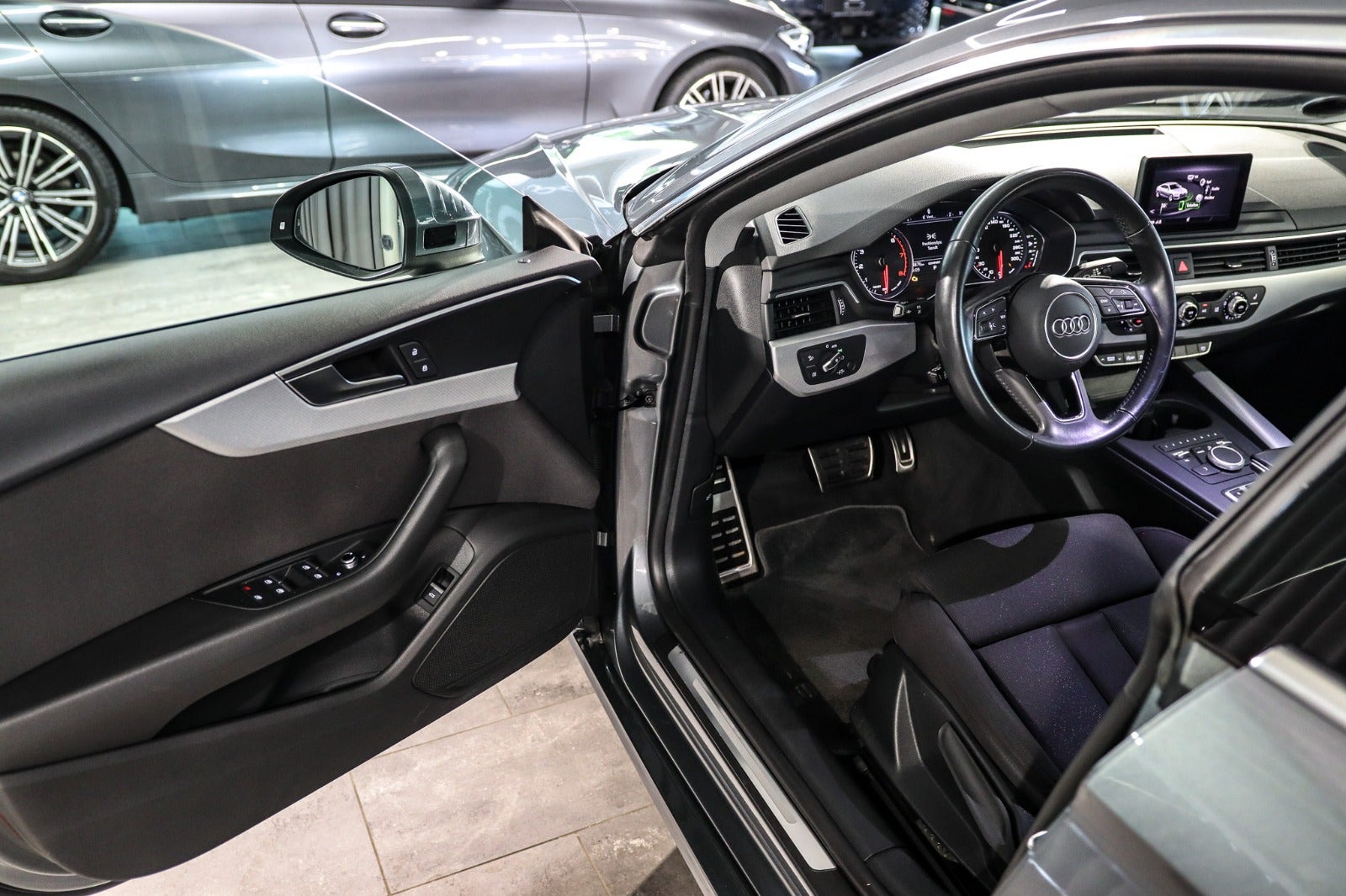 Billede af Audi A5 40 TFSi Sport Sportback S-tr.