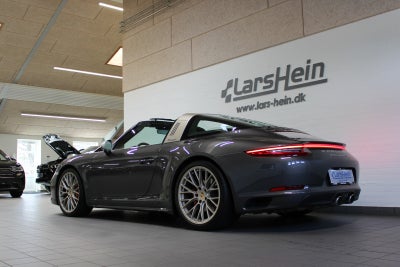 Porsche 911 Targa 4 GTS PDK