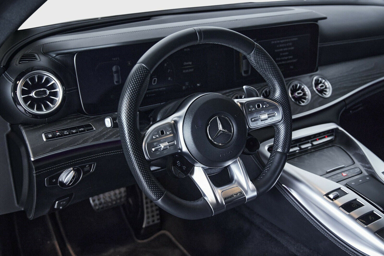 Mercedes AMG GT 63