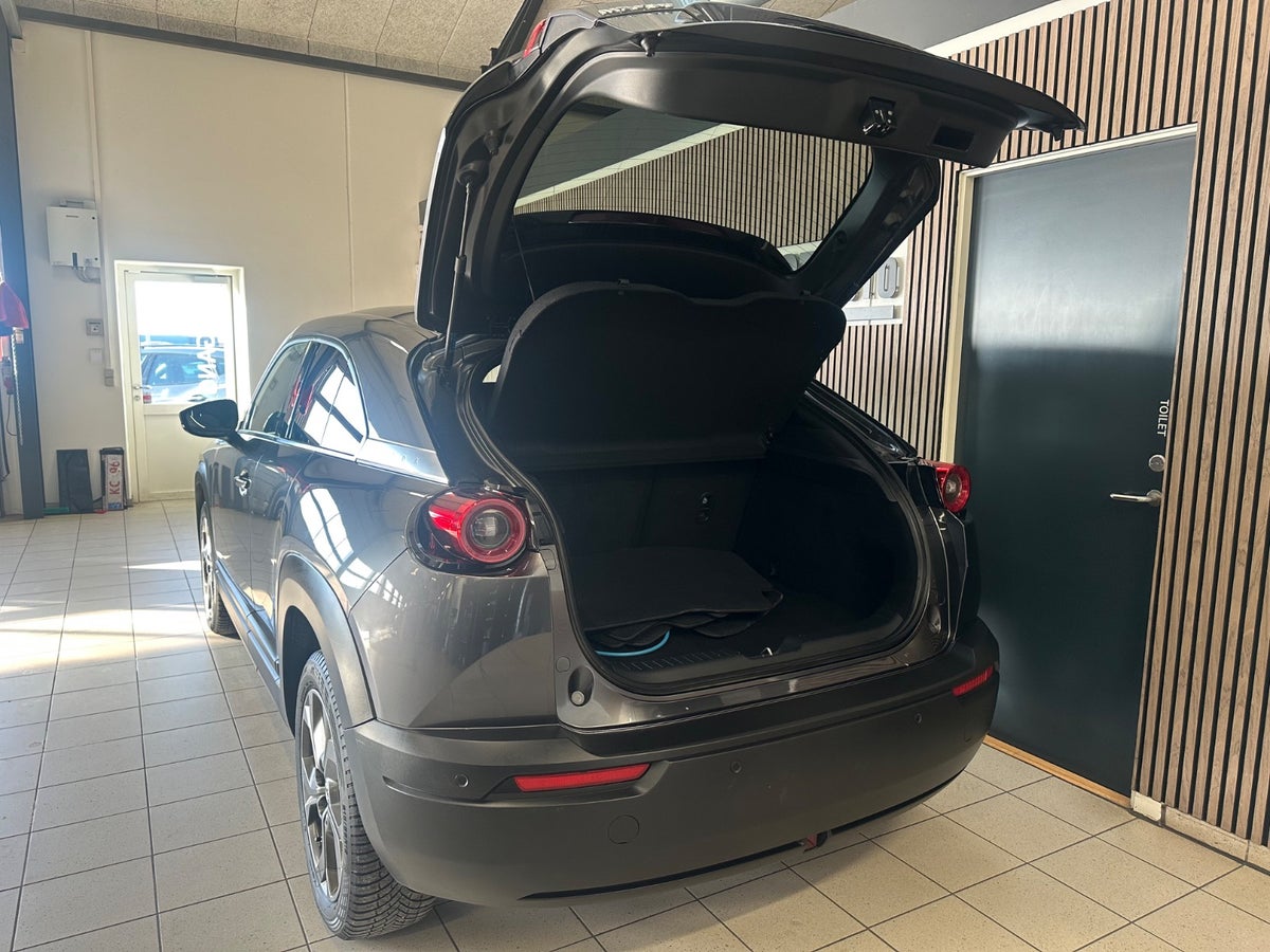 Mazda MX-30 e-SkyActiv First Edition