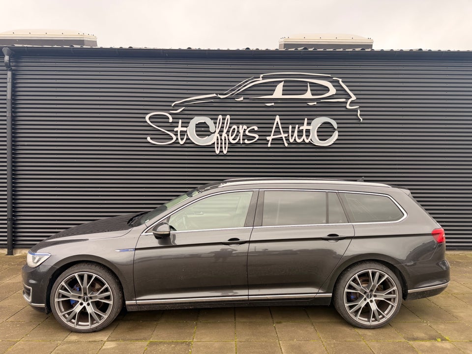 VW Passat, Billede 1