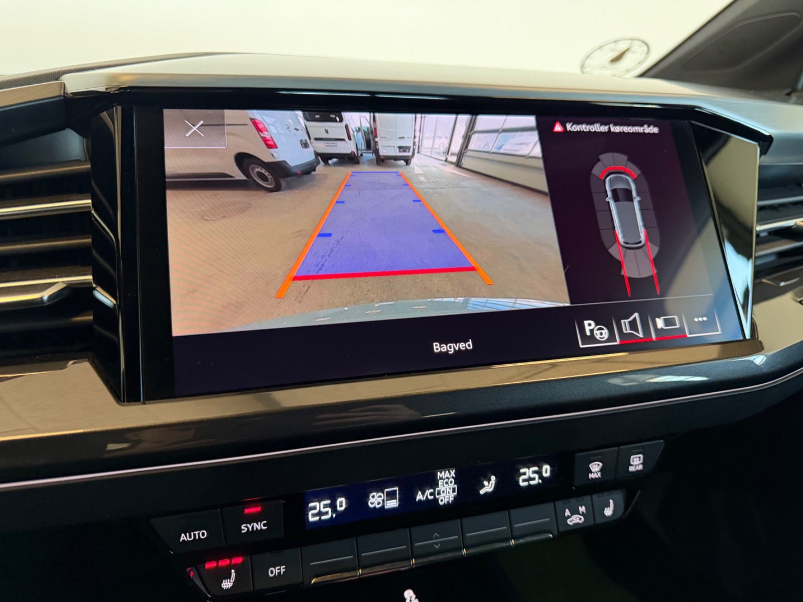 Audi Q4 e-tron S-line