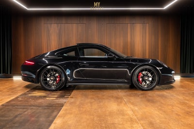 Porsche 911 Carrera 4 GTS 3,0 Coupé PDK 2d