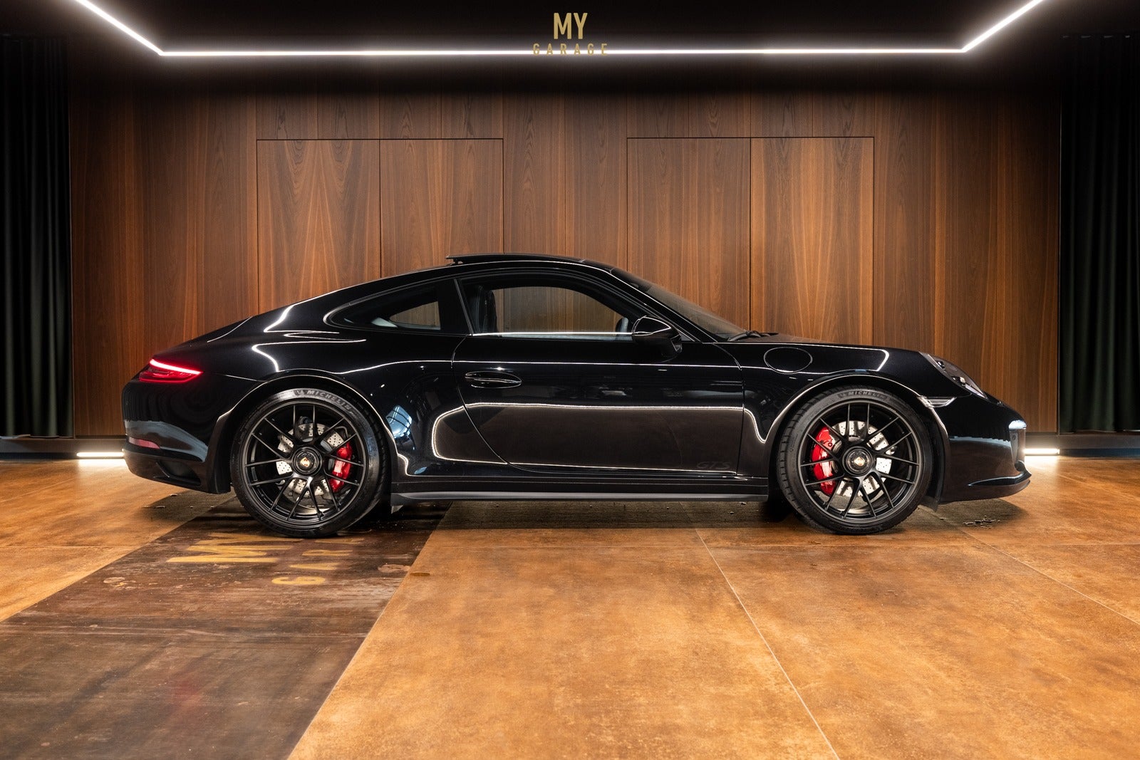 Porsche 911 Carrera 4 GTS - Coupé PDK